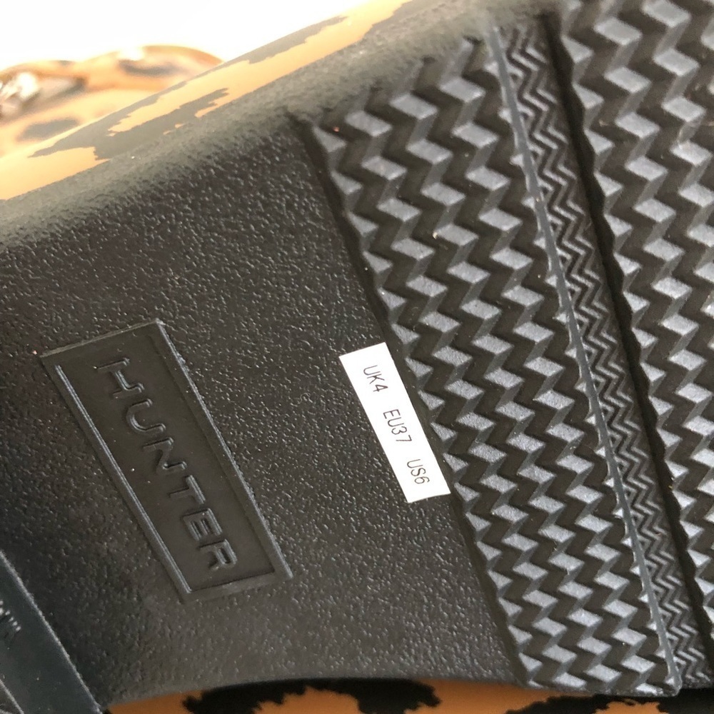 Hunter Leopard Print Short Waterproof Rain Boot 6 - Picture 10 of 11